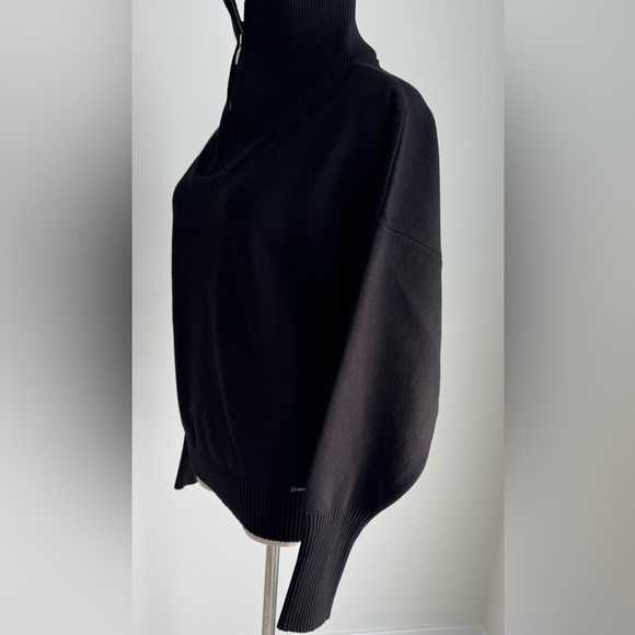 Lune Active - Black Women's Sweater - Picture 9 of 14